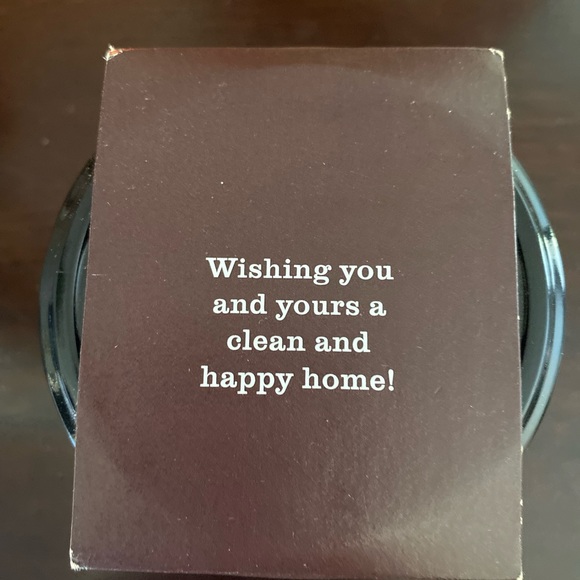 NIB Mrs Meyers  acorn spice candle - Picture 2 of 4